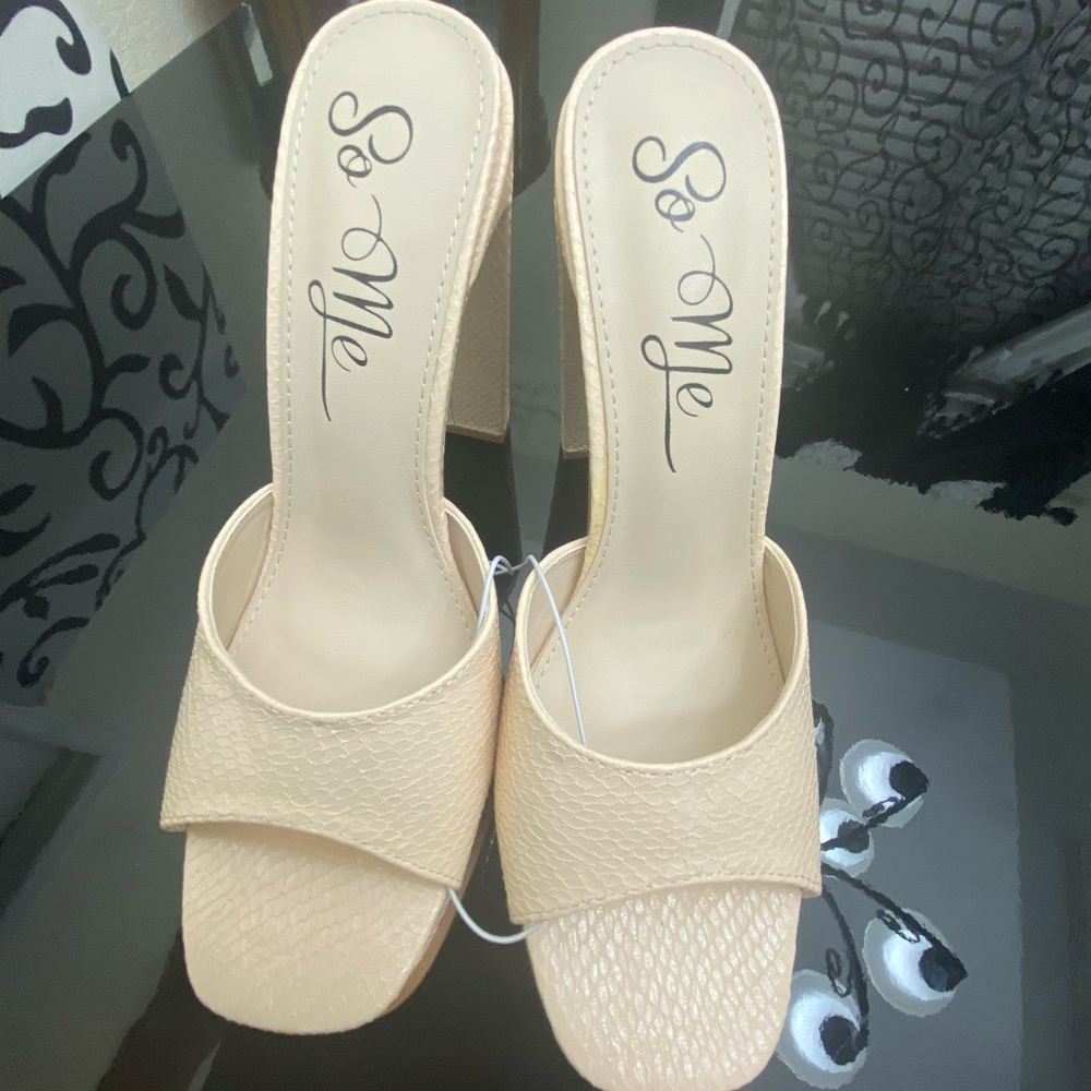 So Me Women's platform sandals